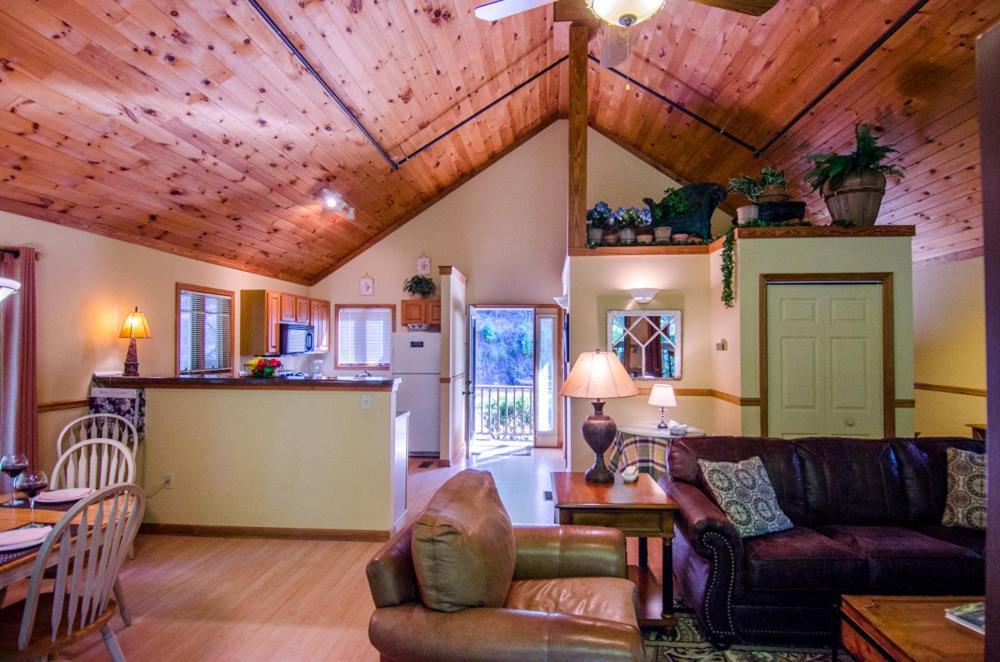 Asheville Cabins Of Willow Winds Exterior photo
